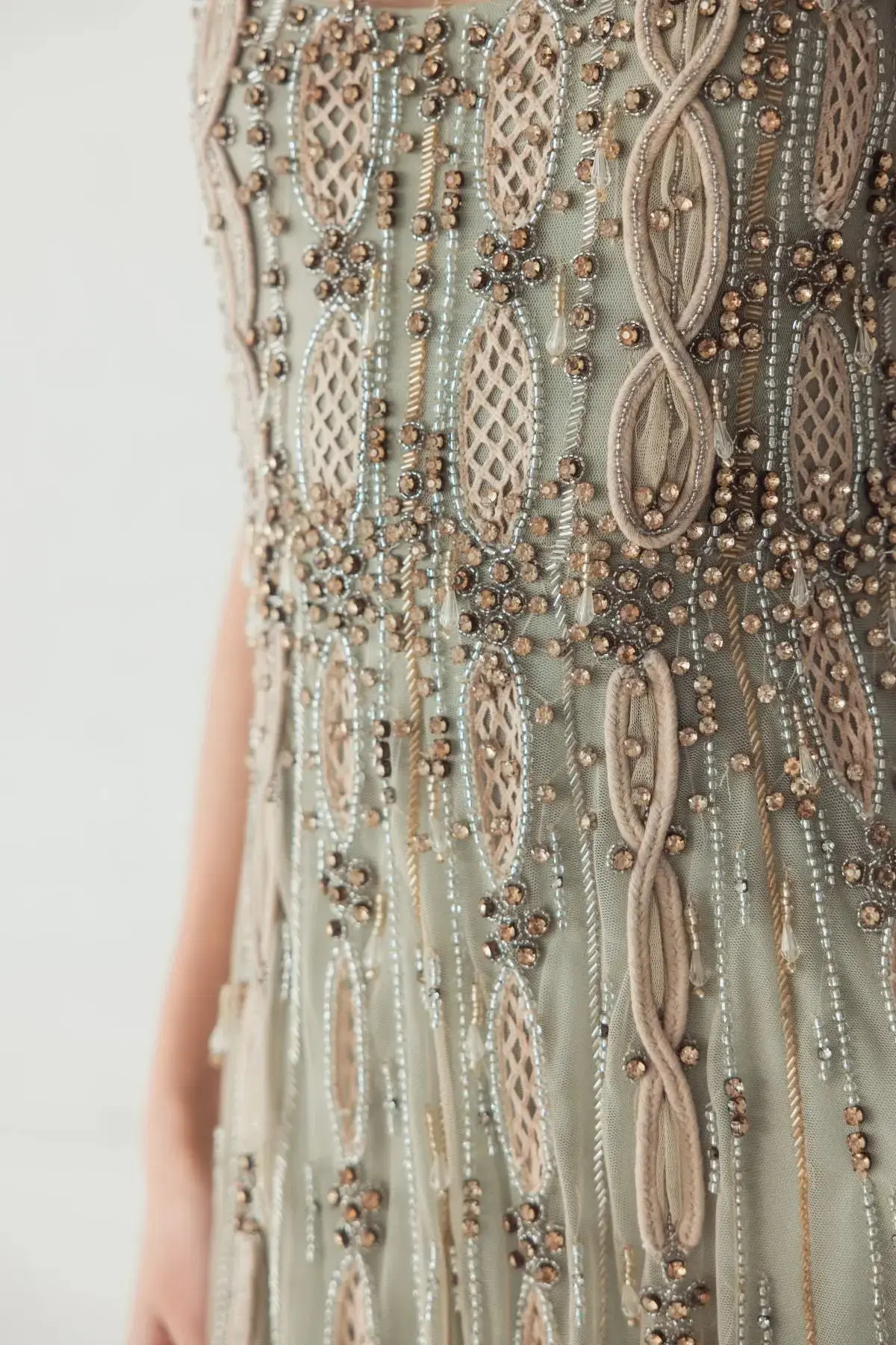 Green Sleeveless Scoop Neck Embellished Midi Dress - Image 8