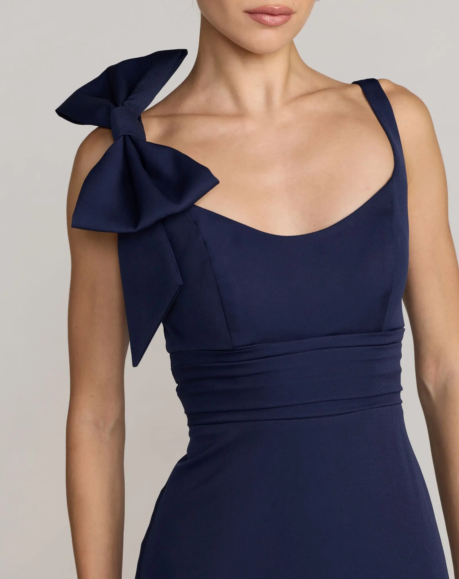 Navy Scoop Neck Trumpet Gown with Bow - Image 2