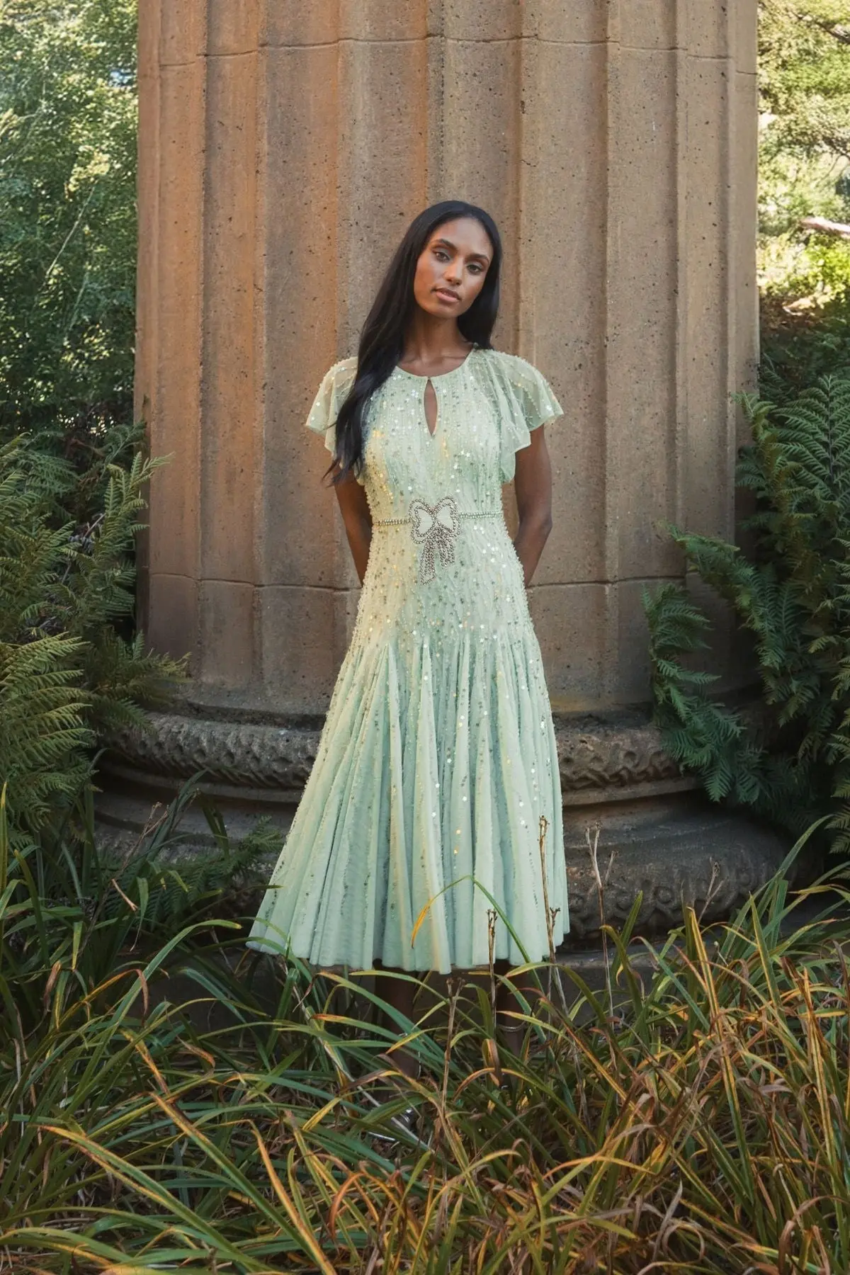 Green Embellished Bow Flutter Sleeve A Line Midi Dress - Image 4