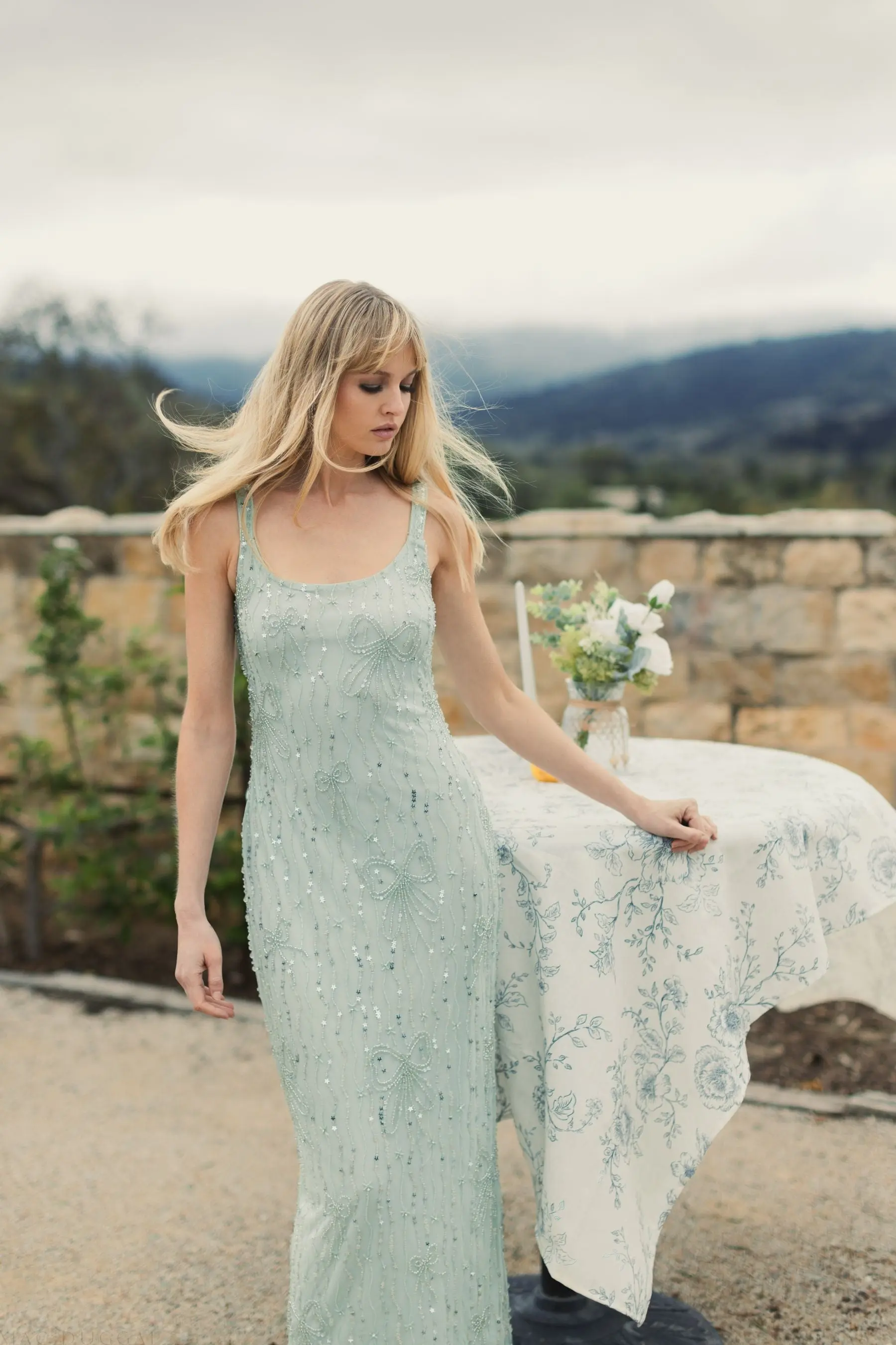 Green Scoop Neck Embellished Dress With Bow Detail - Image 6