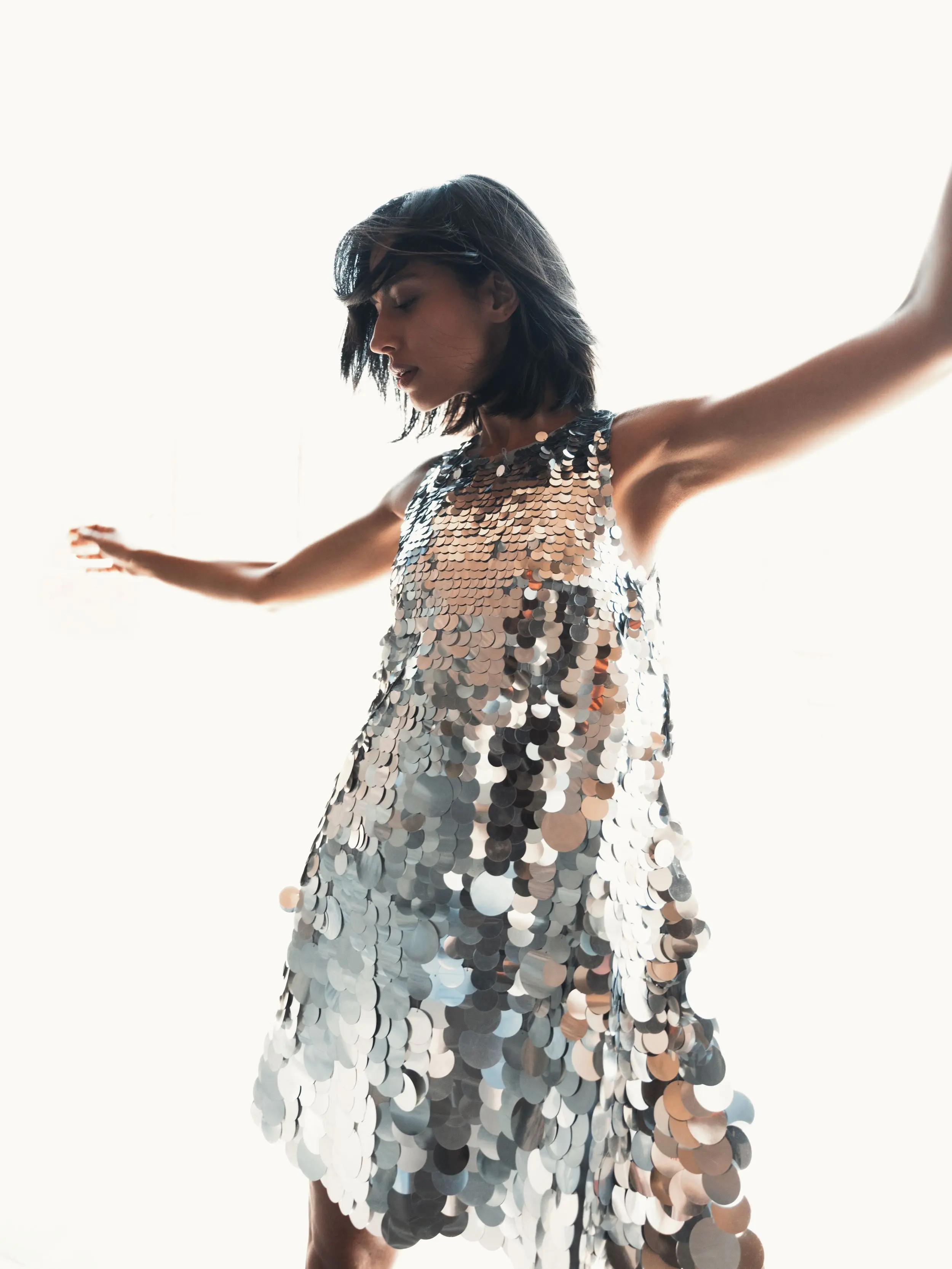 Silver Sleeveless Disc Sequin Trapeze Dress - Image 4